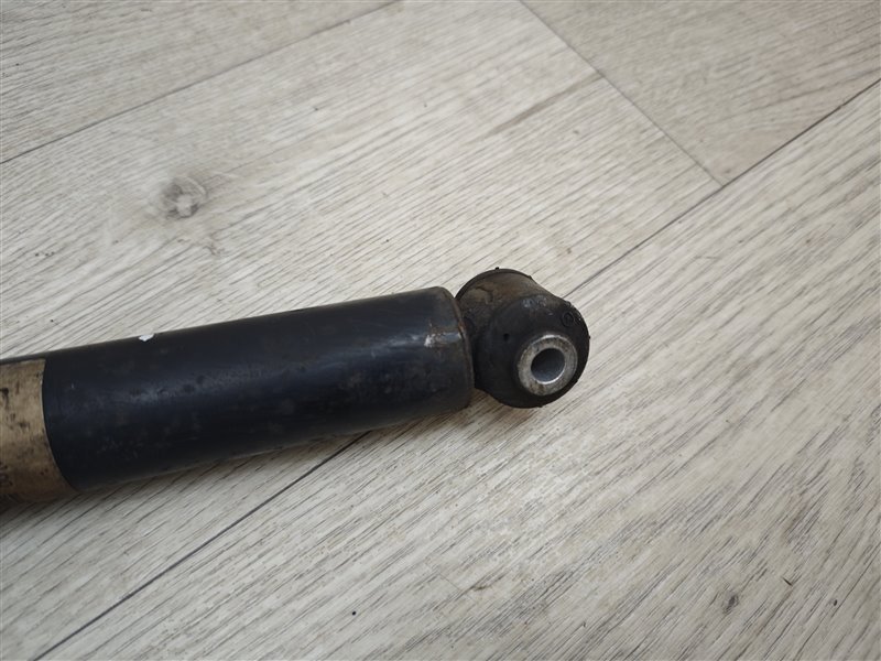 амортизатор, 8100 рублей, Санкт-Петербург