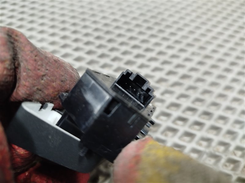 кнопка памяти сидений, 2500 рублей, Санкт-Петербург