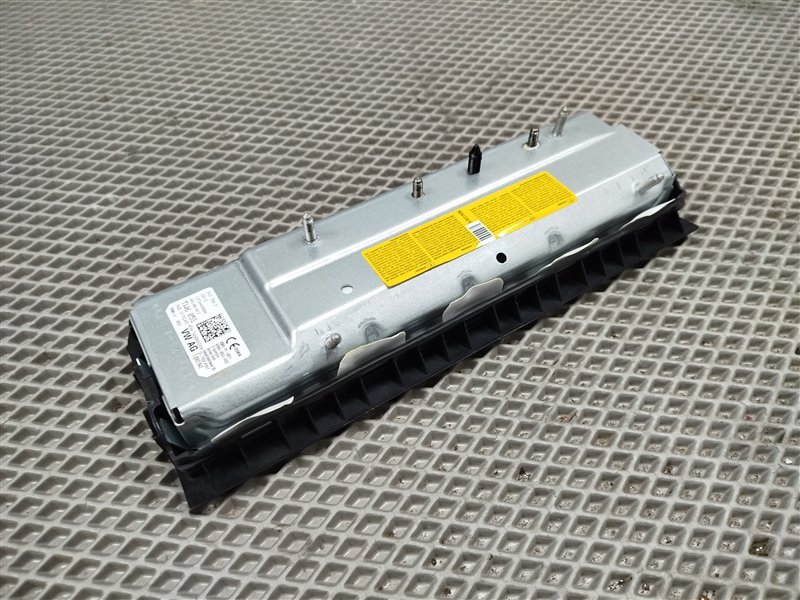 подушка безопасности коленная, 9000 рублей, Санкт-Петербург