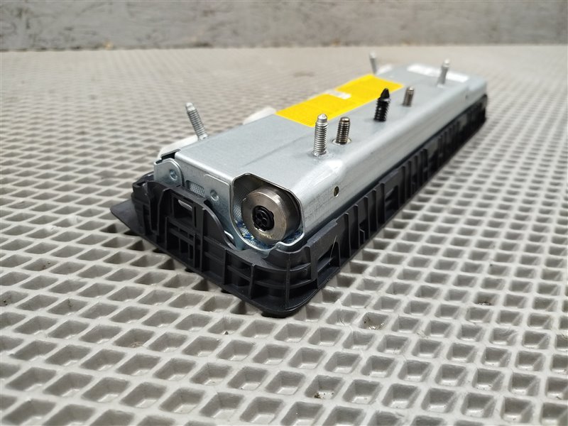 подушка безопасности коленная, 9000 рублей, Санкт-Петербург