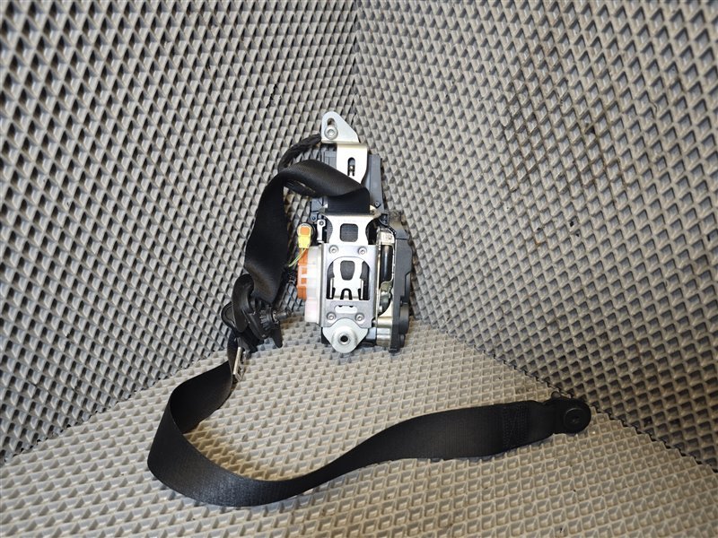 ремень безопасности, 18000 рублей, Санкт-Петербург