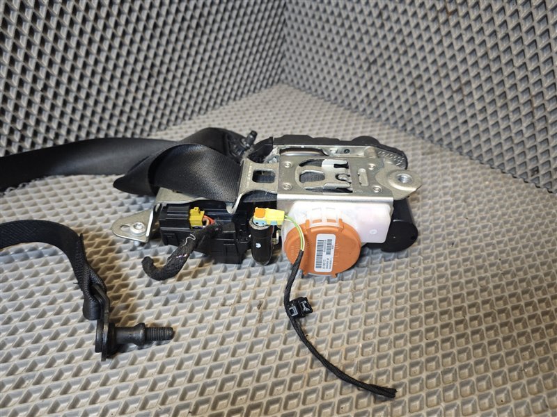 ремень безопасности, 18000 рублей, Санкт-Петербург