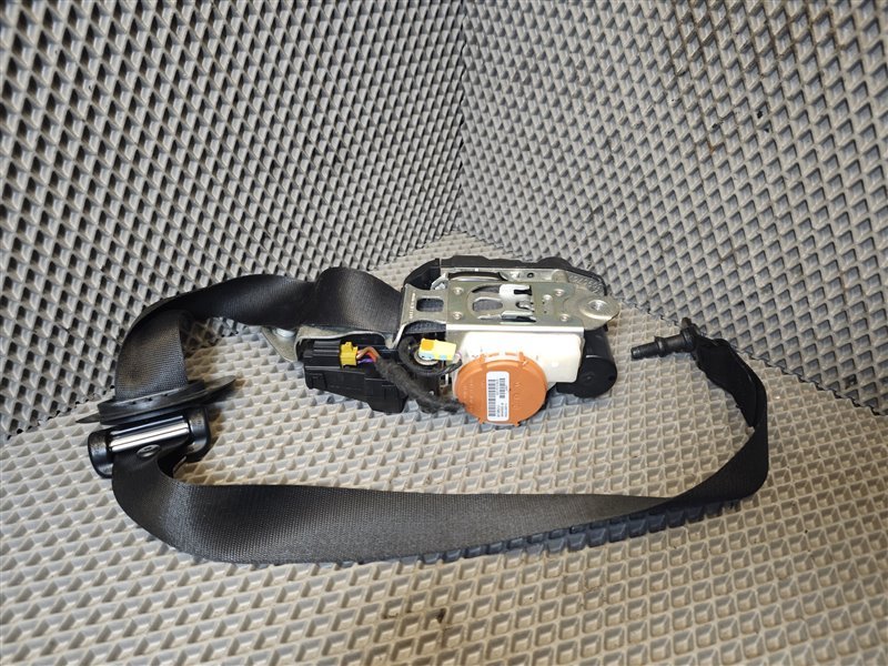 ремень безопасности, 18000 рублей, Санкт-Петербург