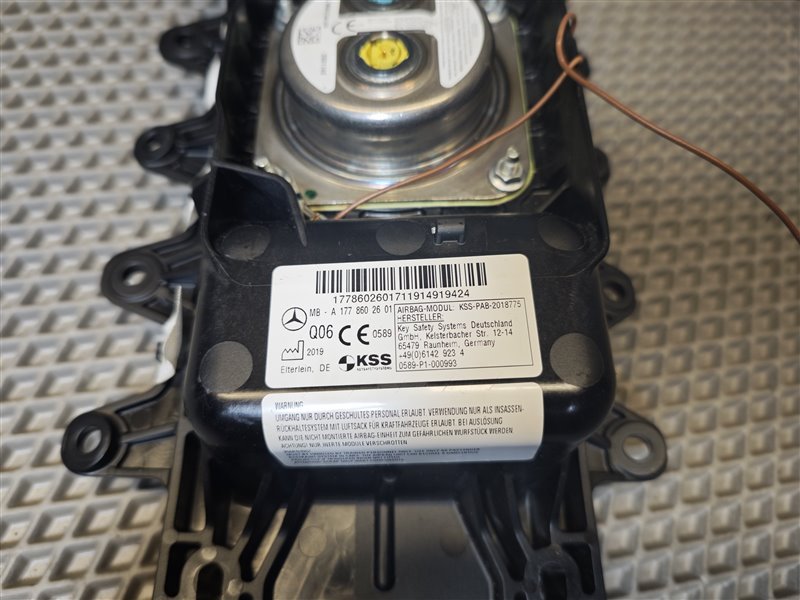 подушка в торпедо, 15000 рублей, Санкт-Петербург