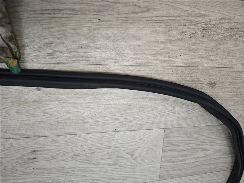 уплотнитель багажника, 3200 рублей, Санкт-Петербург