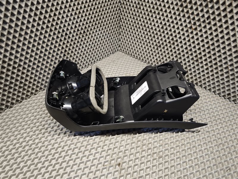 панель подлокотника, 10000 рублей, Санкт-Петербург