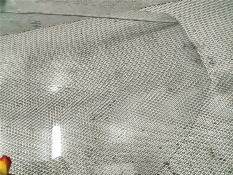 стекло, 2000 рублей, Санкт-Петербург