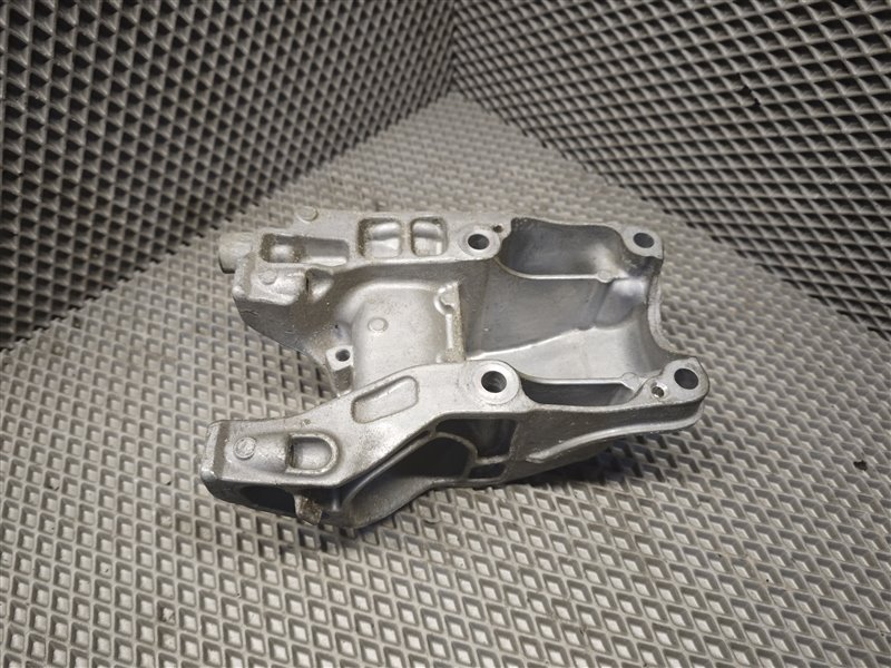 кронштейн двигателя, 9300 рублей, Санкт-Петербург