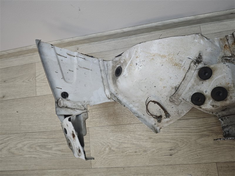 лонжерон, 9000 рублей, Санкт-Петербург