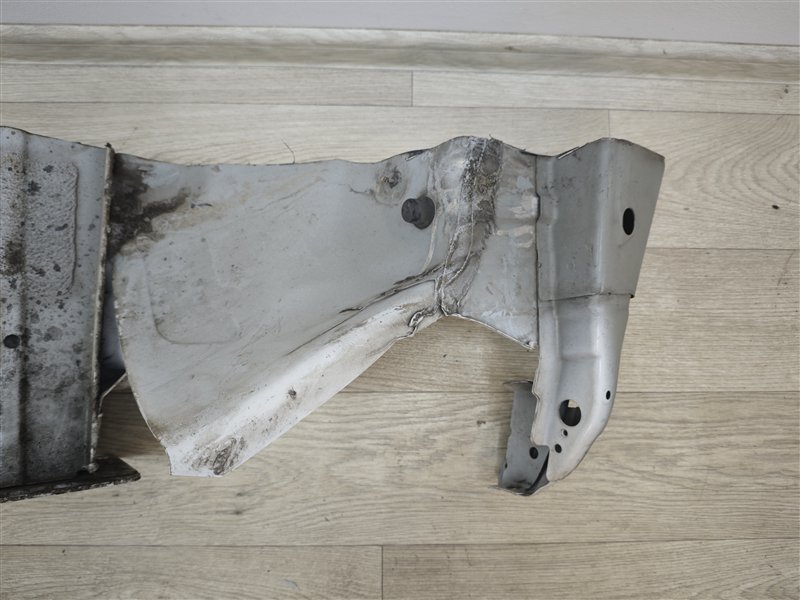 лонжерон, 9000 рублей, Санкт-Петербург