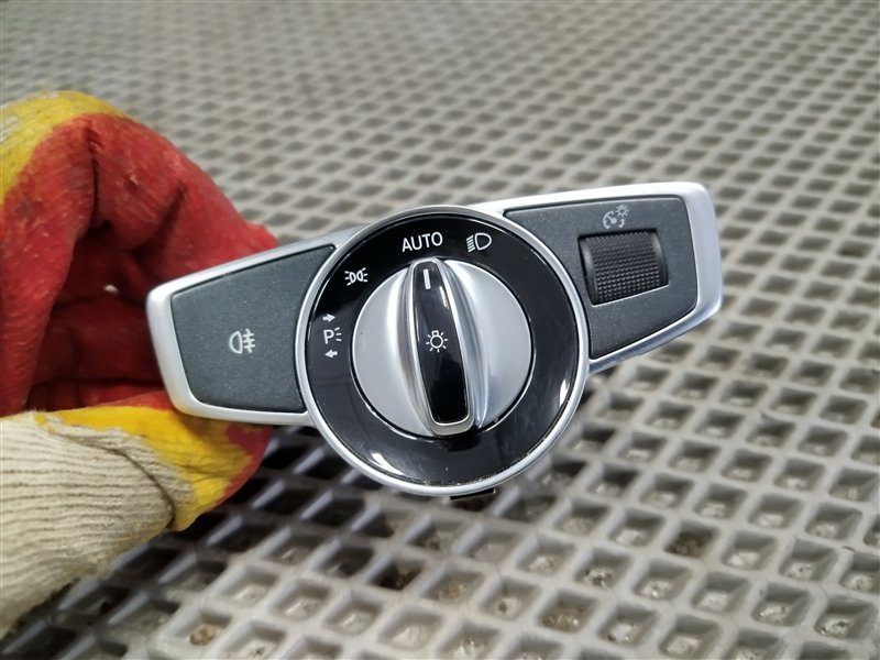 переключатель света, 2000 рублей, Санкт-Петербург