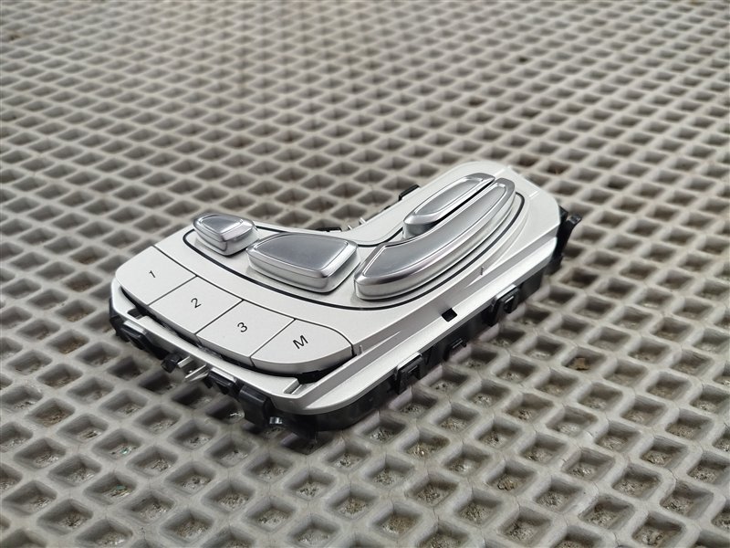 кнопки управления сиденьем, 4500 рублей, Санкт-Петербург