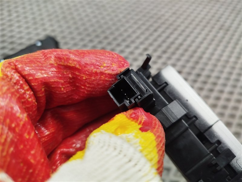 Кнопка подогрева сиденья, 3500 рублей, Санкт-Петербург