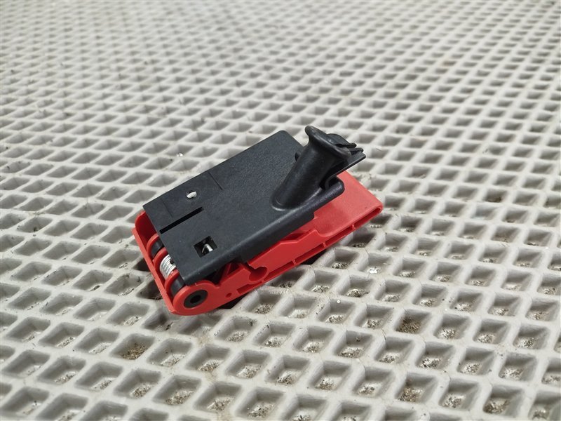 ручка открывания капота, 1850 рублей, Санкт-Петербург