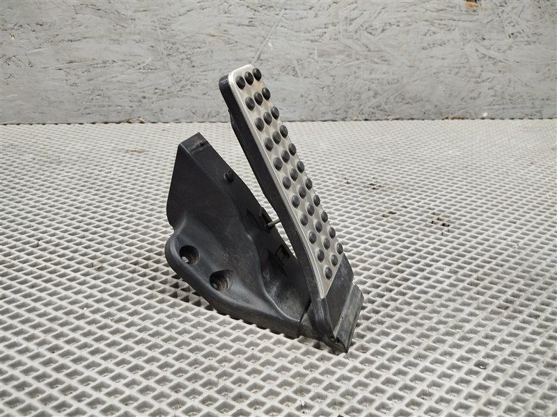 педаль газа, 6000 рублей, Санкт-Петербург