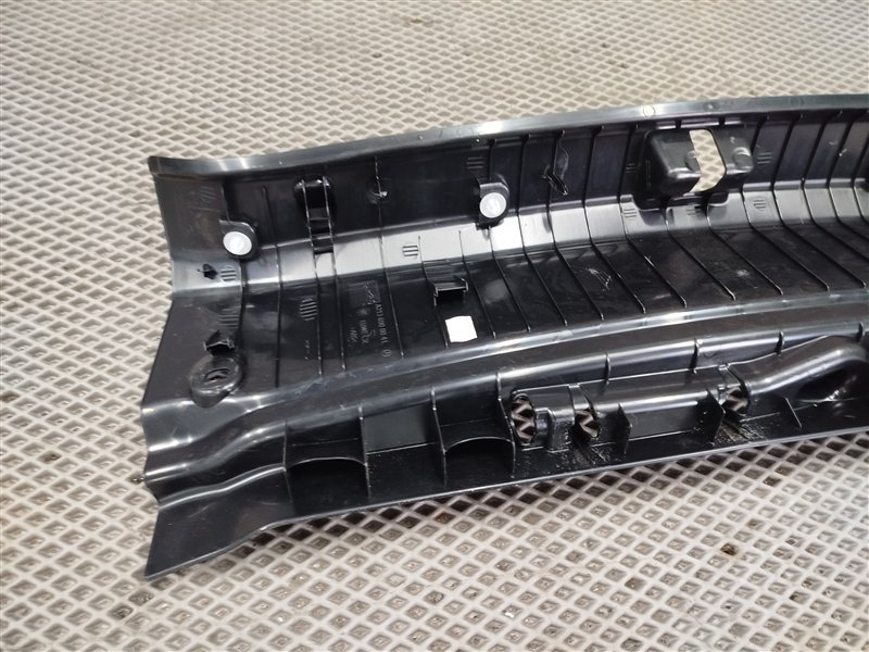 накладка багажника, 2100 рублей, Санкт-Петербург