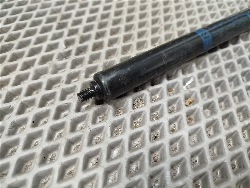 амортизатор капота, 4000 рублей, Санкт-Петербург