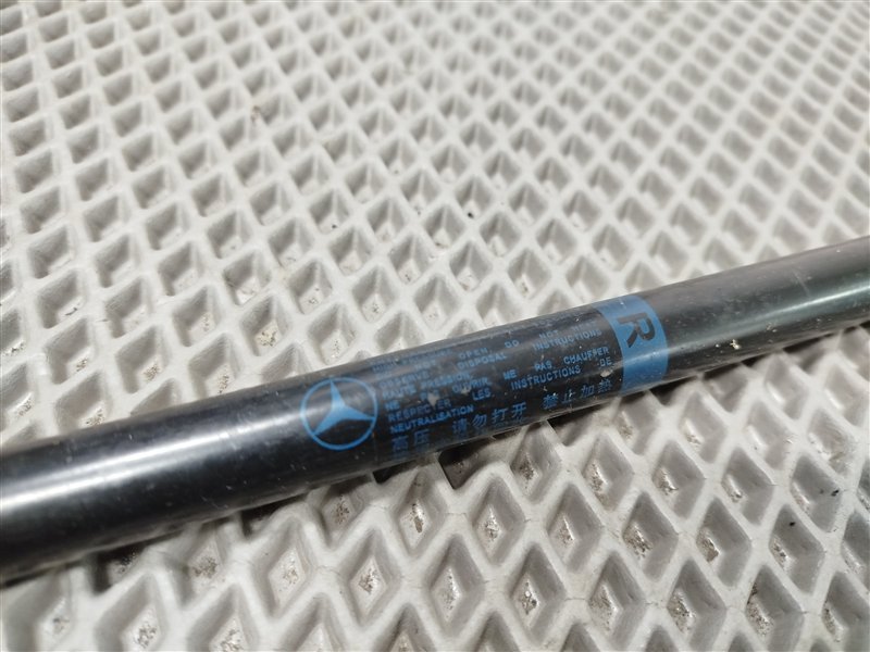 амортизатор капота, 4000 рублей, Санкт-Петербург