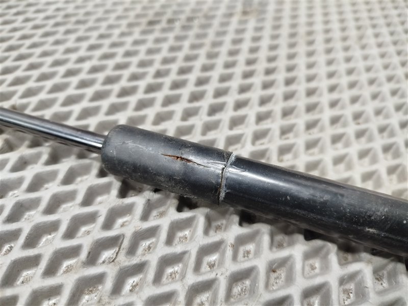 амортизатор капота, 4000 рублей, Санкт-Петербург