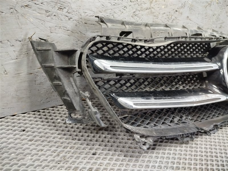 решетка радиатора, 2000 рублей, Санкт-Петербург