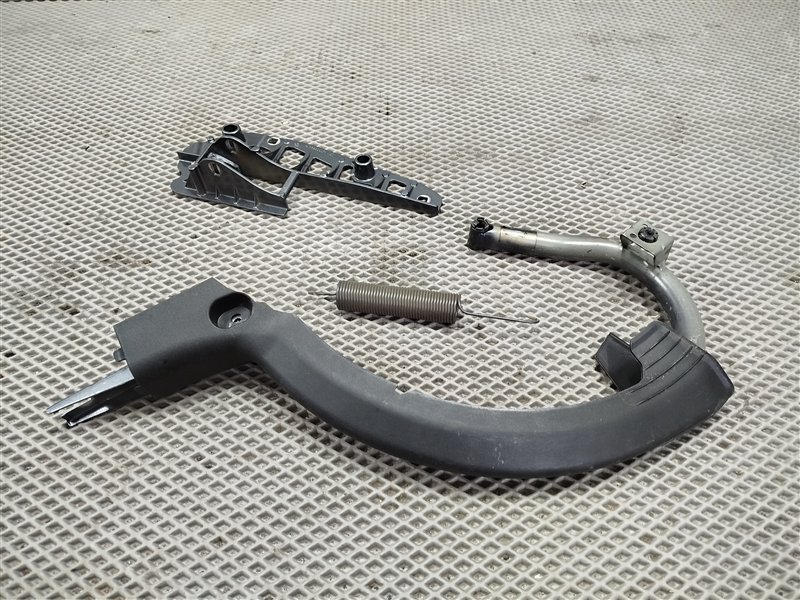 петля багажника, 2500 рублей, Санкт-Петербург