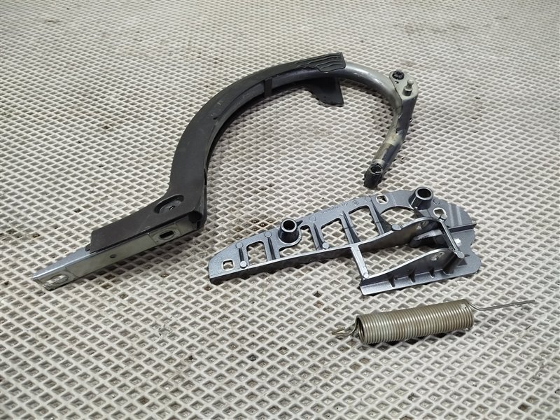 петля багажника, 2500 рублей, Санкт-Петербург