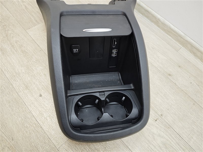 центральная консоль, 12500 рублей, Санкт-Петербург