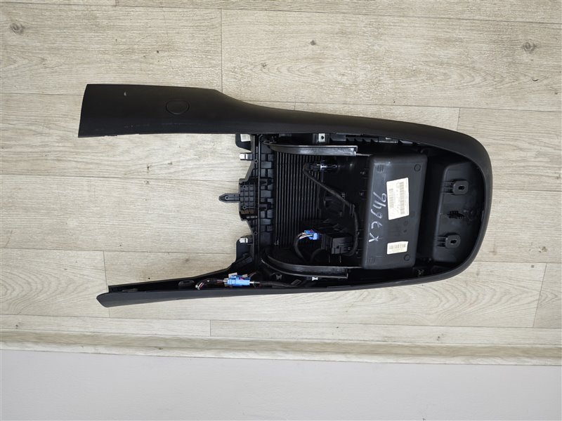 центральная консоль, 12500 рублей, Санкт-Петербург