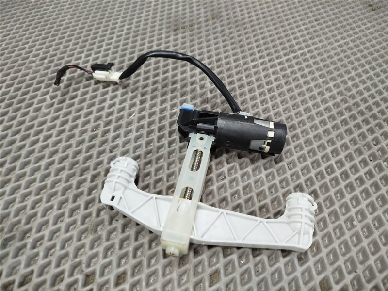 моторчик подголовника, 4000 рублей, Санкт-Петербург