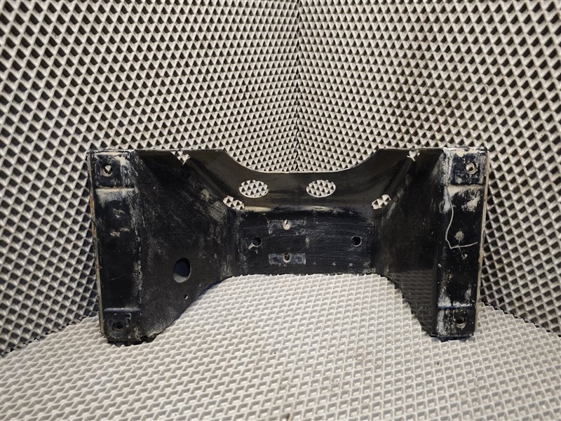 Кронштейн МКПП, 2000 рублей, Санкт-Петербург