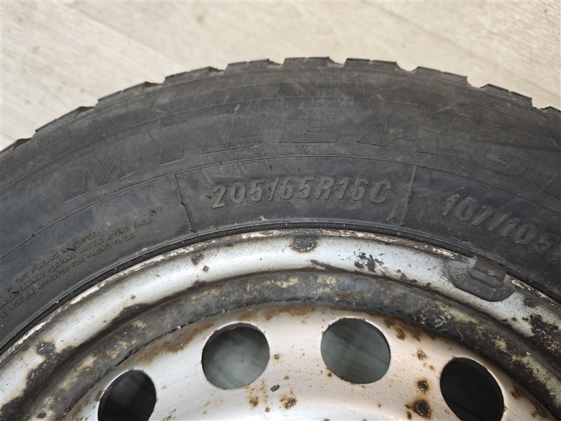 запасное колесо, 3500 рублей, Санкт-Петербург