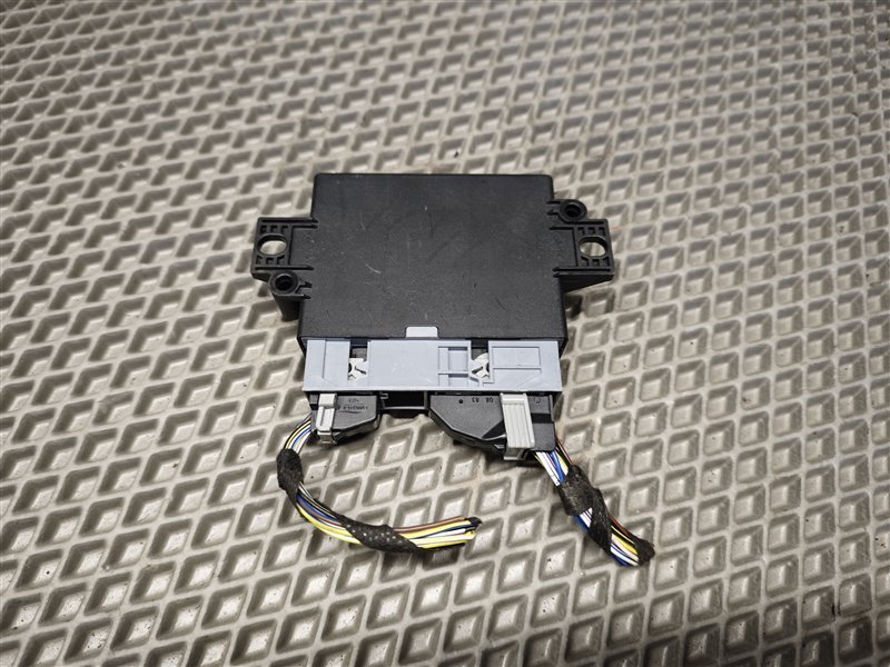 блок управления парктроником, 2000 рублей, Санкт-Петербург