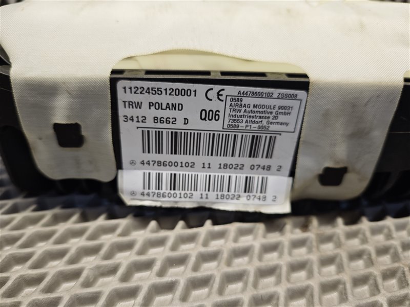 подушка в торпедо, 30000 рублей, Санкт-Петербург