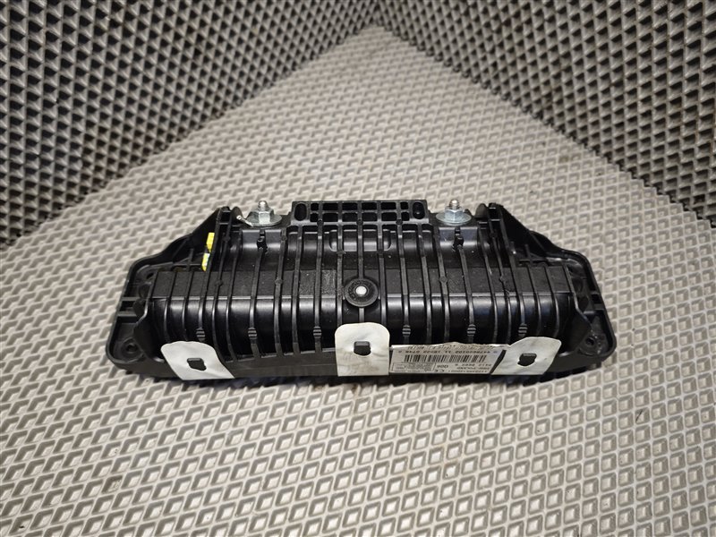 подушка в торпедо, 30000 рублей, Санкт-Петербург