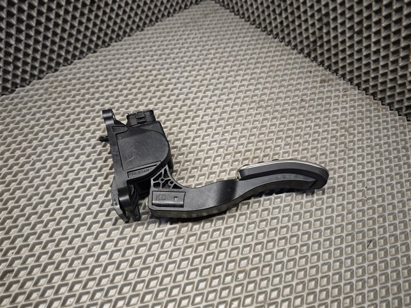 педаль газа, 10000 рублей, Санкт-Петербург