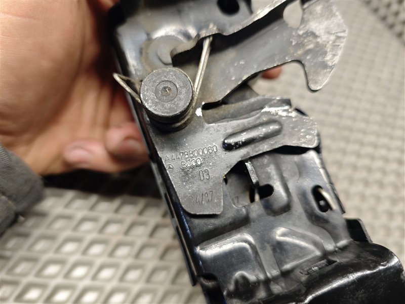 замок капота, 10000 рублей, Санкт-Петербург