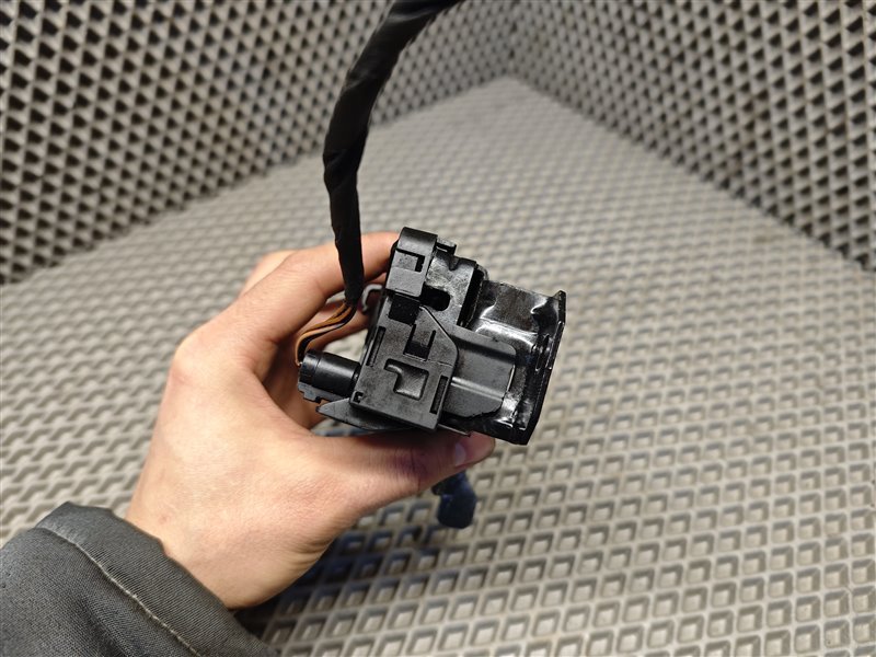 замок капота, 10000 рублей, Санкт-Петербург