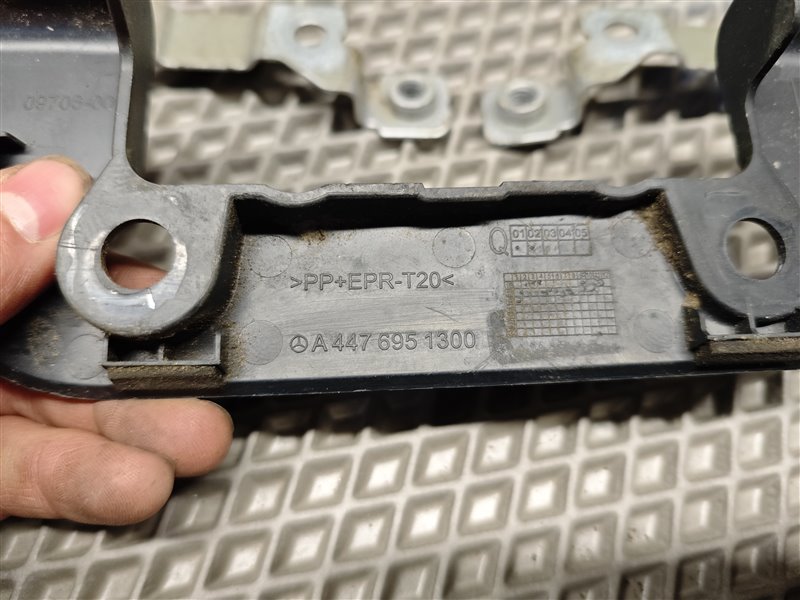 петля багажника, 8000 рублей, Санкт-Петербург