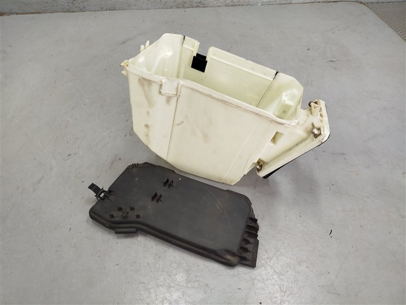 корпус блока предохранителей, 2500 рублей, Санкт-Петербург