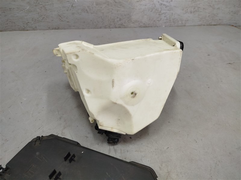 корпус блока предохранителей, 2500 рублей, Санкт-Петербург