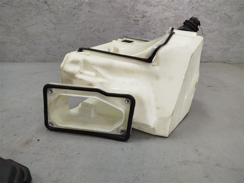 корпус блока предохранителей, 2500 рублей, Санкт-Петербург