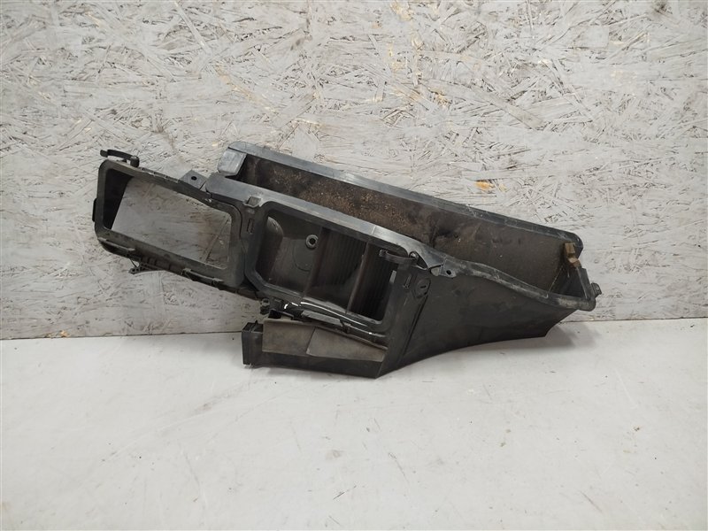 воздухозаборник, 2000 рублей, Санкт-Петербург