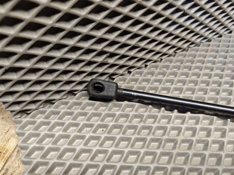 амортизатор капота, 5000 рублей, Санкт-Петербург