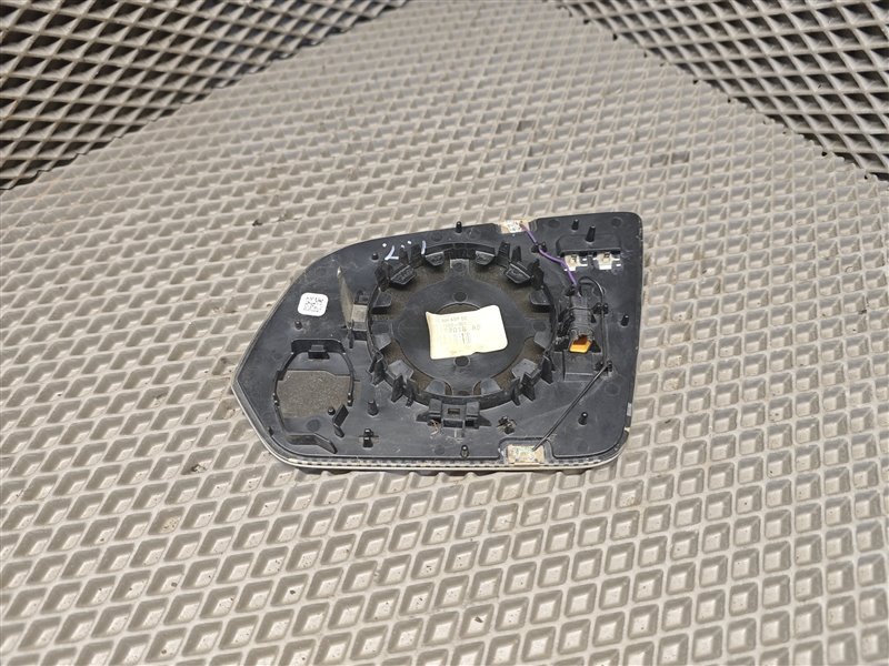 зеркальный элемент, 5000 рублей, Санкт-Петербург