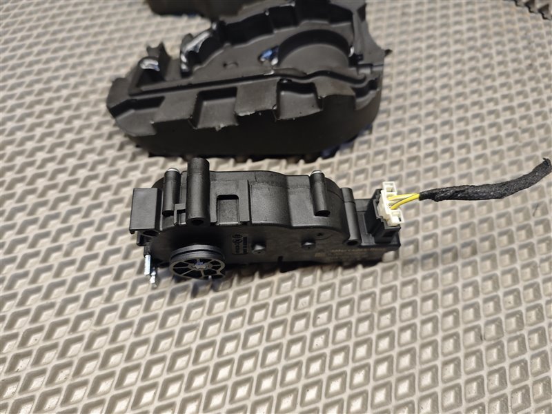 Привод крышки багажника, 4500 рублей, Санкт-Петербург