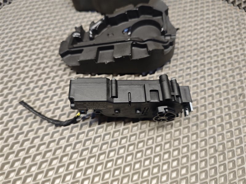 Привод крышки багажника, 4500 рублей, Санкт-Петербург