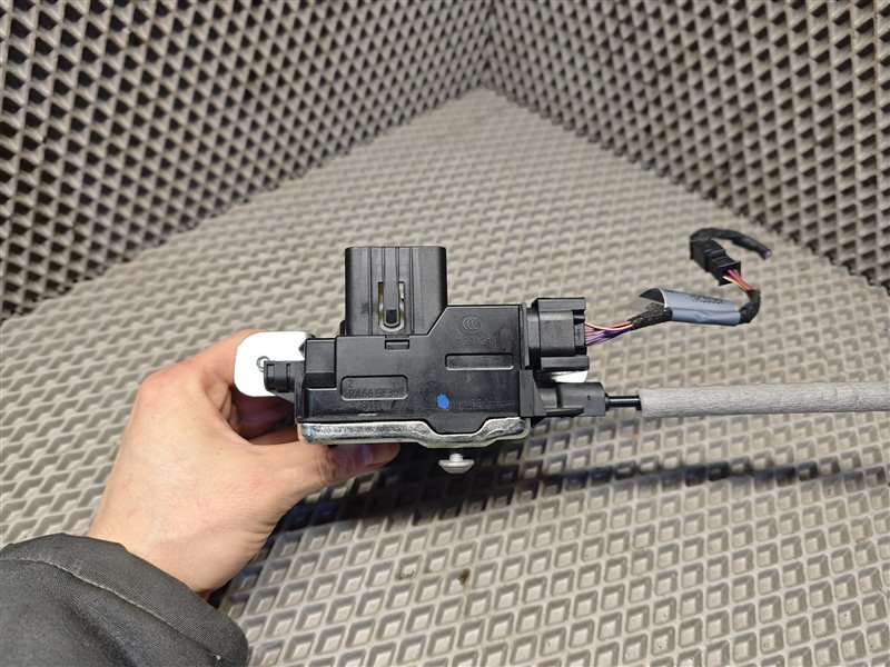 замок багажника, 10000 рублей, Санкт-Петербург