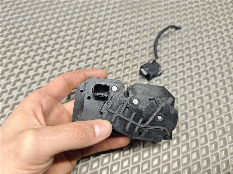 замок багажника, 15000 рублей, Санкт-Петербург