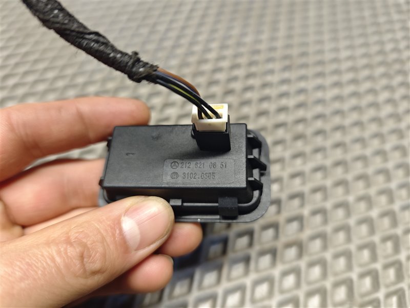 кнопка крышки багажника, 3000 рублей, Санкт-Петербург