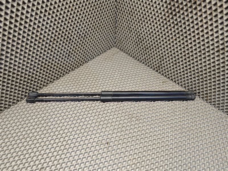 амортизаторы стекла багажника, 4900 рублей, Санкт-Петербург